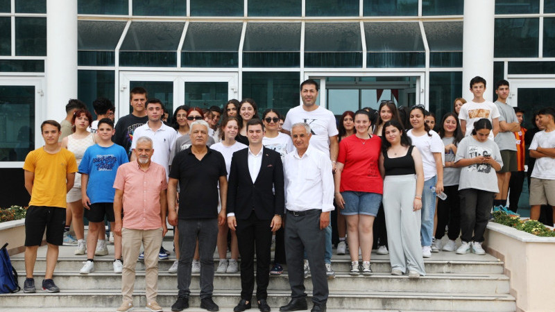 Başkan Mandalinci’den Mezun Olduğu Okula Ziyaret