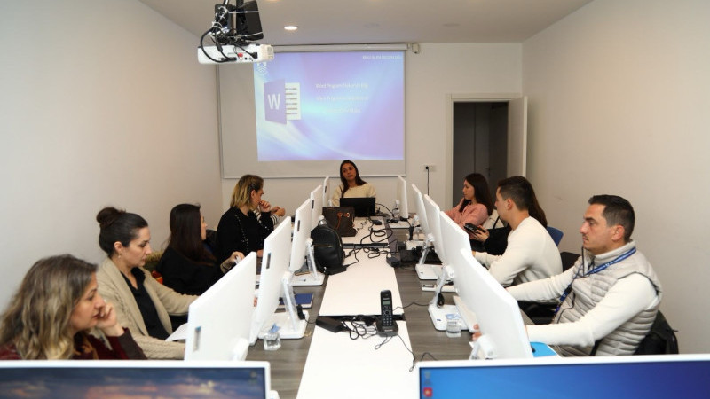 Belediye Personeline Bilgisayar Programı Eğitimi