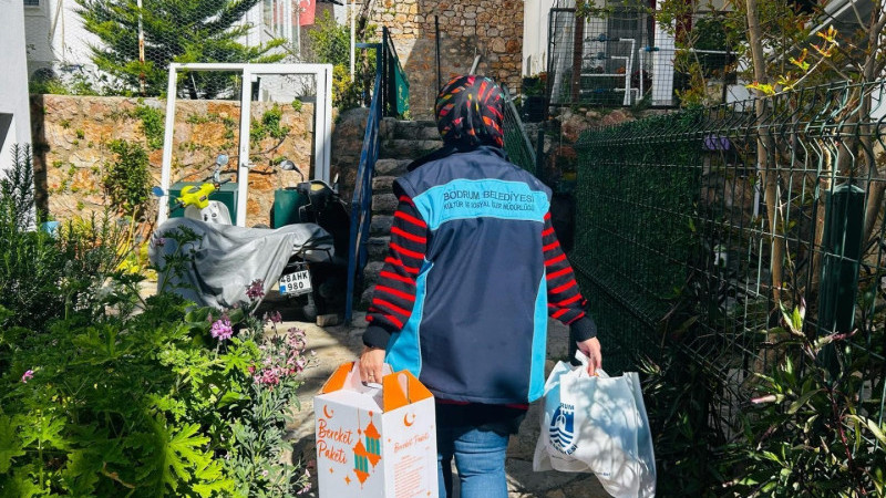 Belediye, Yüzleri Güldürmeye Devam Ediyor