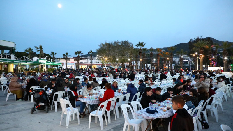 Bodrum’da Geleneksel İftar Buluşmaları Devam Ediyor