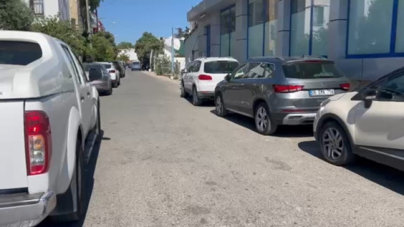 Kaza Geliyorum Dedi! Bisiklet Süren Çocuğa Araba Çarptı.