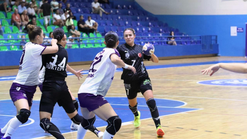 Kadınlar Hentbol Süper Ligi’nde Armada Praxis Yalıkavakspor Sezona İki Galibiyetle Başladı