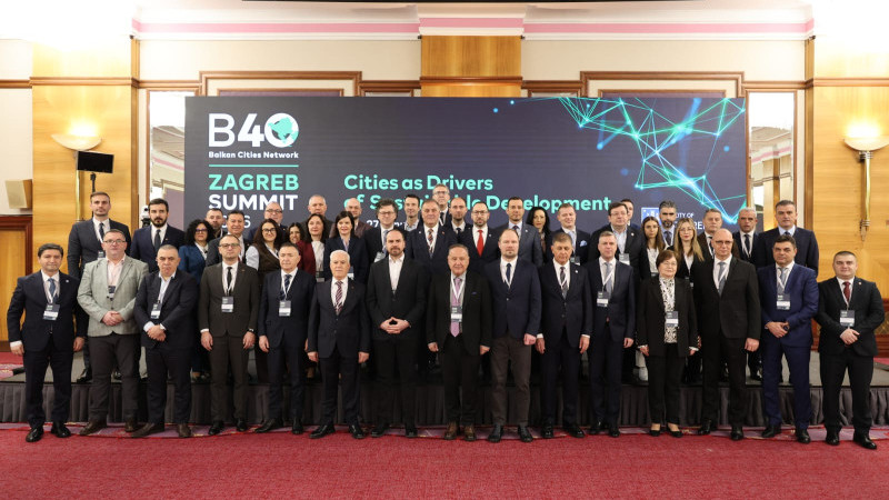 Başkan Aras B40 Zirvesi’nde Kültür, Turizm ve Yerel Demokrasiyi Anlattı