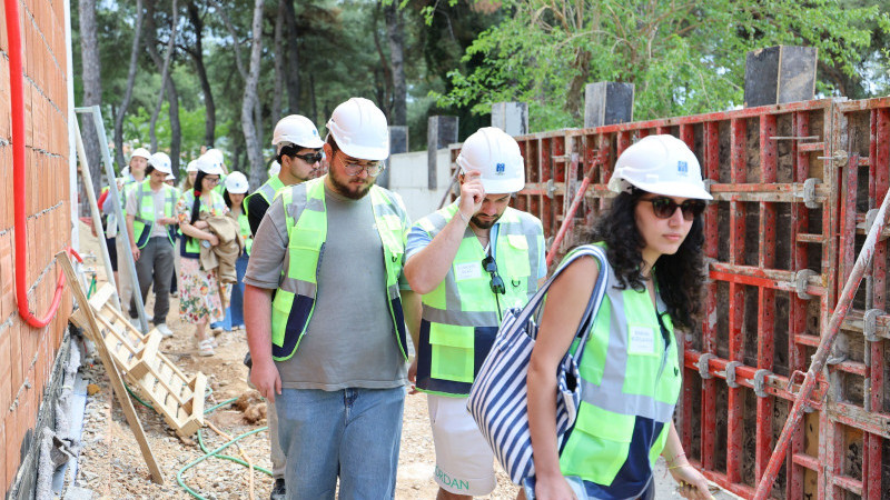 Geleceğin Mühendislerinden Abide Hasan Nuri Öncüer Huzurevi İnşaatı’na Ziyaret