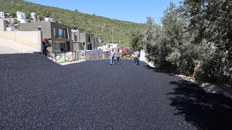 Bodrum Belediyesi Üstyapı Çalışmalarını Sürdürüyor