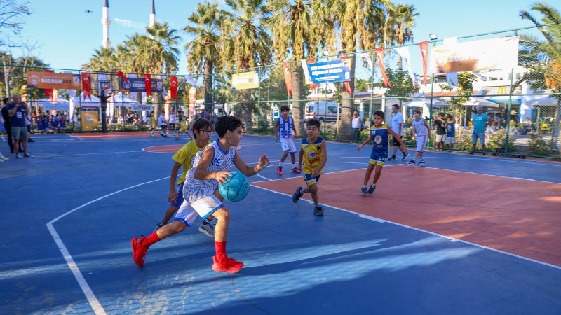 Bodrum 3x3 Streetball heyecanı Turgutreis’te başladı